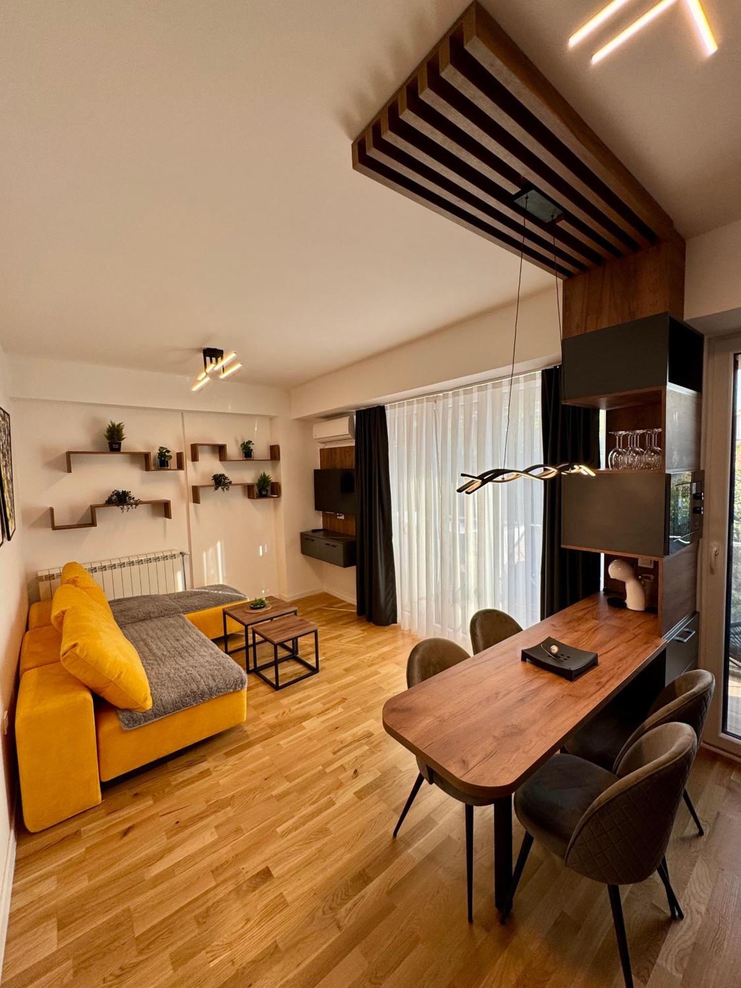 Downtown Riverside Apartments Skopje Exterior photo