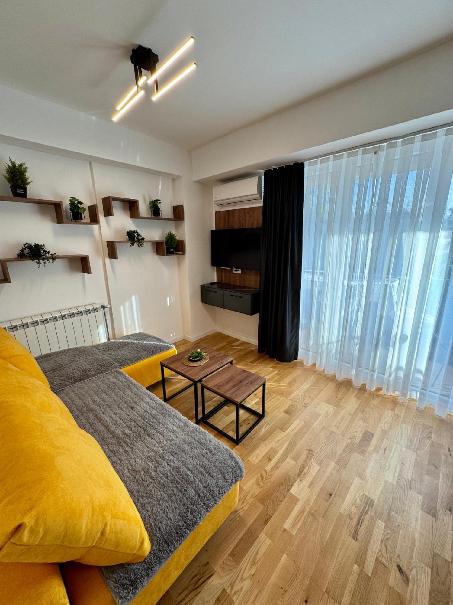 Downtown Riverside Apartments Skopje Exterior photo
