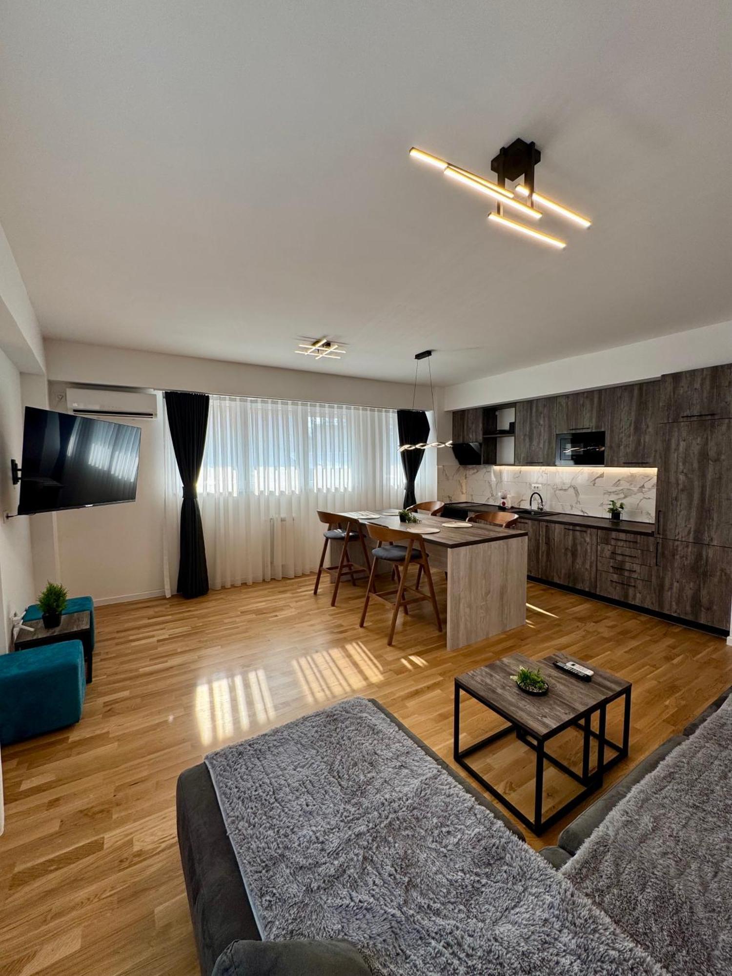 Downtown Riverside Apartments Skopje Exterior photo
